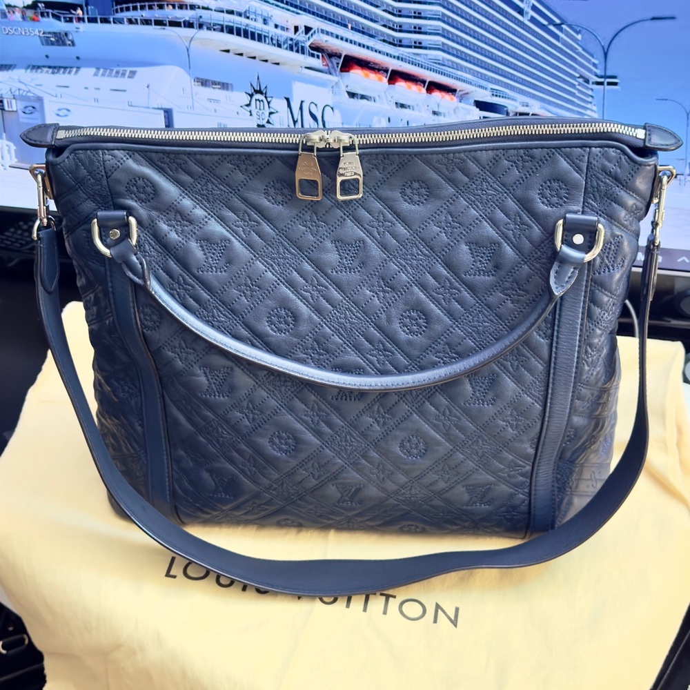 Louis Vuitton Lamb skin Antheia IXIA MM